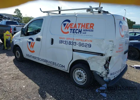 2015 Nissan Nv200 S z USA, uszkodzony, nr VIN 3N6CM0KN5FK703781